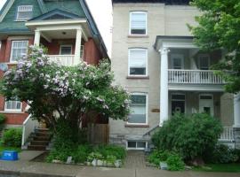 Australis Guest House, hotel cerca de Laurier House, Ottawa