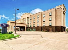 Hampton Inn Belton/Kansas City, hotel con estacionamiento en Belton