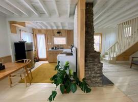 Modern Cottage One (The Lorca, Catskills), hytte i Shandaken