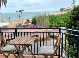 Beachfront Apartment with Sea Views & Private Parking