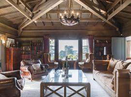 The Lodge at Willow Camp, hotel amb aparcament a Stinson Beach