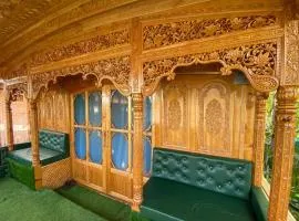 Luxury Egypt Group of House Boat