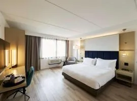 Bloom Mississauga, Tapestry Collection By Hilton