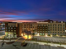 Hampton Inn & Suites San Jose Airport, hotel perto de Aeroporto Internacional de San Jose - SJC, San Jose