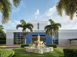 DoubleTree by Hilton Managua, hotel en Managua