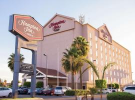 Hampton Inn Torreon Airport-Galerias, отель в городе Торреон, рядом находится Benito Juarez