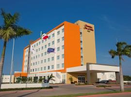 Hampton Inn & Suites by Hilton Paraiso, hôtel à Paraíso