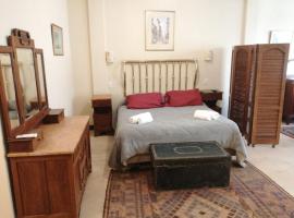 Taylor's 2 Desembarco en La Ciudad Vieja, vacation rental in Montevideo