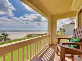 Beachfront St Augustine Condo with Pool Access, vacation rental in St. Augustine