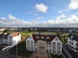 Knokke-Zoute near beach appartment with garage
