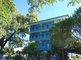 Hotel Mondo