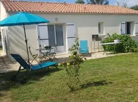 Maison Calme avec Jardin Clos, Près de Pornic et Nantes, Wifi et Équipements Bébé Inclus - FR-1-306-1239
