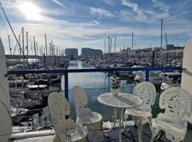 Sea Breeze in Brighton Marina with Free Parking