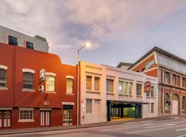 The Old Woolstore Apartment Hotel, holiday rental in Hobart