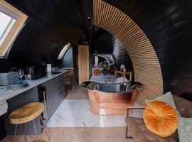 North Coast 500 Pods, kamp u gradu Achmelvich