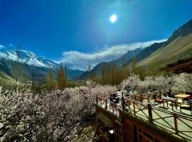 The 2 Magpies, Hunza, hotel sa Alīābād
