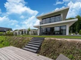 Water villa in Zeewolde with jetty