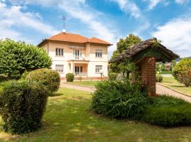 Maison Cècile Appartamento in villa. Host Marianna, hotel barat a Agliè