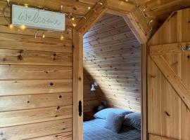 Cosy Cabins at Westfield Farm，雅茅斯的度假屋