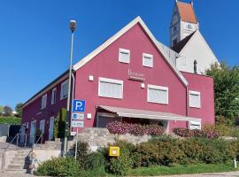 Pension am Kirchberg, cheap hotel in Wehringen