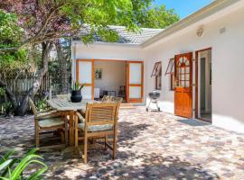 Constantia Oasis Petite, villa in Cape Town