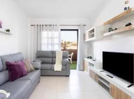 Agradable piso con piscina & playa terraza y WIFI