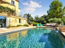 Awesome Home In Beaucaire With Outdoor Swimming Pool, Wifi And 1 Bedrooms