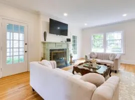 Cleveland Heights Retreat Close to Everything!