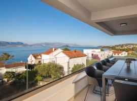 House & Home Slatine