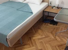 Airport MD rooms, hôtel à Belgrade