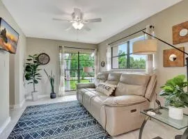 Seasonal Bliss in Fort Myers Florida Lake and Golf Views with Golf Membership Available