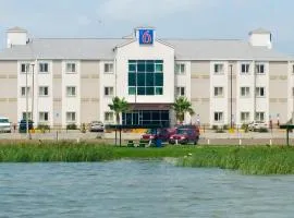 Motel 6-Eagle Pass, TX - Lakeside