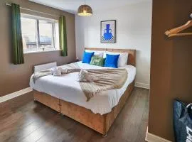 4 Spacious Bedrooms, En-Suites, Private Driveway, Tamworth Accommodation for Contractors and Families