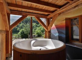 Le Chalet du Tanet spa sauna terrasse en Alsace, cabin in Soultzeren