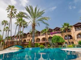 Green Paradise Beach Hotel - All Inclusive, hotel dengan kolam renang di Toslak