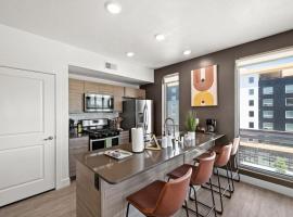 LUX 2 BD BOHO in heart of SLC, hotel in Salt Lake City