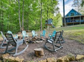 Luxe Kentucky Cabin Rental about 9 Mi to Mammoth Cave!, hotell i Cub Run