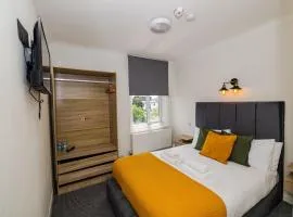 Woodford Hotel