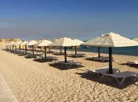 T1 - Praia da Rocha - com Vistas de Mar e Terraço