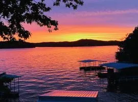 Lakeside Bliss Your Ozarks Getaway