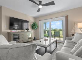 Newly Updated St. Pete 2-BR Condo on Isla Del Sol, hotel in St Petersburg