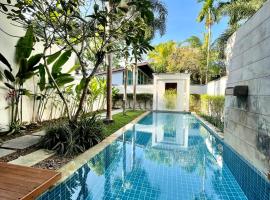 Tropical Garden Villa - Oxygen Bangtao Beach, hotelli kohteessa Ban Thalat Choeng Thale