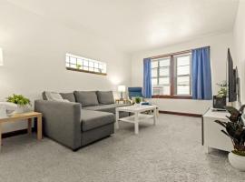 Cozy 1-bedroom apartment with free parking、セントルイスのバケーションレンタル