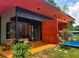 Forest Hill Resort, pet-friendly hotel in Chanthaburi