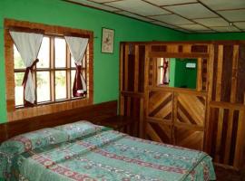 Albergue Turistico Tapanti, hotel v destinaci Tapantí