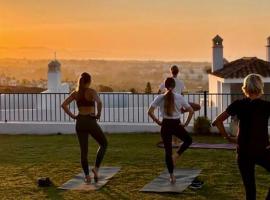 Luxury Apartment Paraiso Pueblo-32, ξενοδοχείο σε Benahavís