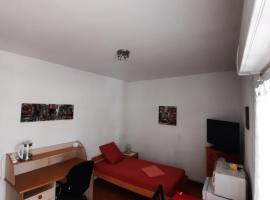 Chambre SOLO Toulon Ouest, kodumajutus sihtkohas Toulon