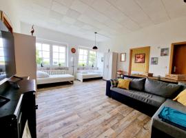 2-Zimmer-Apartment für 4 PersonenFeWo 1, holiday rental in Groß Miltzow
