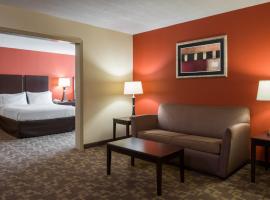 Holiday Inn Express & Suites Lexington Downtown Area-Keeneland by IHG, hotel near Blue Grass Airport - LEX, Lexington