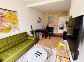 Appartement cosy, Duck, Secteur Boinot - wifi, netflix, prime vidéo, hotel perto de Niort Townhall, Niort